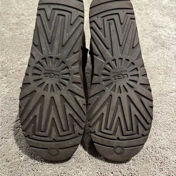 UGG Mini Deco short men’s boots. Size 12. Great condition! - Picture 6 of 7